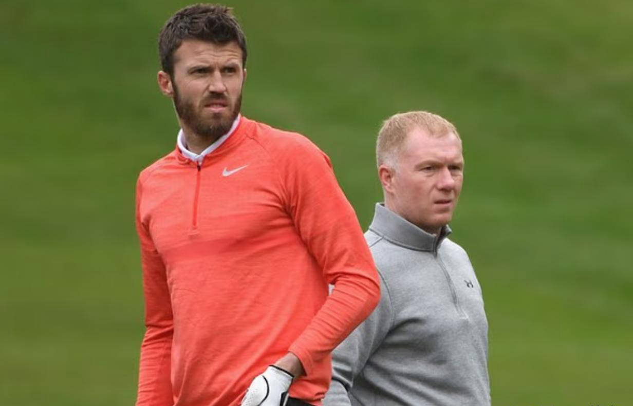 卡里克接手曼联成绩可观，但名宿暗讽引发舆论风波，球队内部矛盾浮出水面